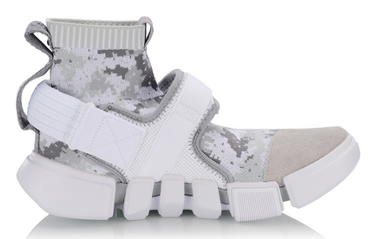 LINING Essence 2 Buckle Up | Men’s Ice Grey