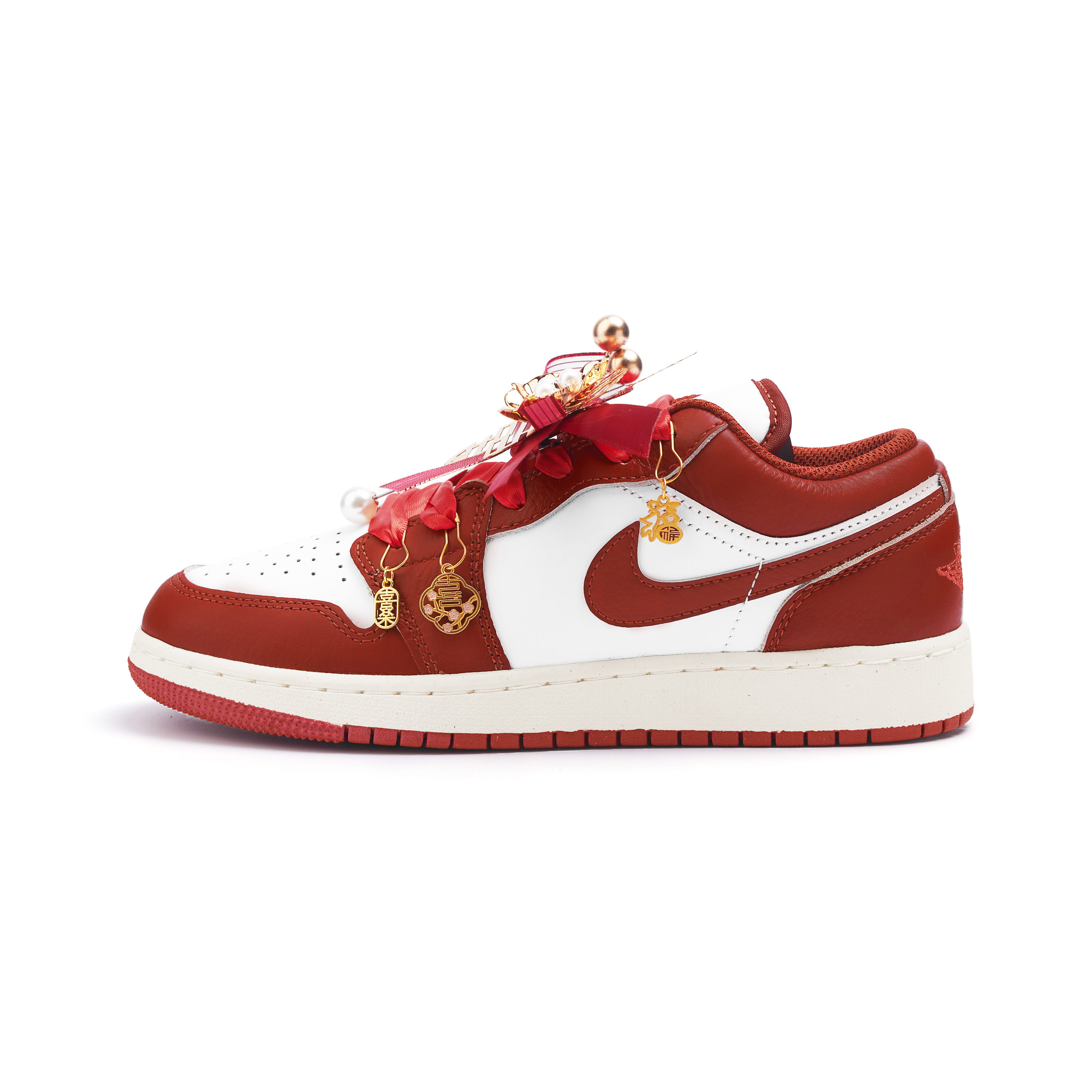 Jordan Air Jordan 1 Abrasion Resistant Slip Resistant Low top Vintage Basketball Shoes Women’s Red