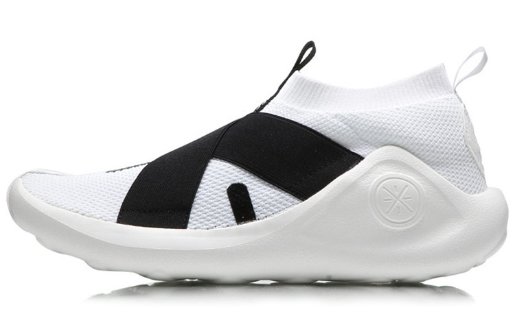 Li Ning Enlightenment Cushioning Slip Resistant Cushioning Slip Resistant Mid top Vintage Basketball Shoes Black White