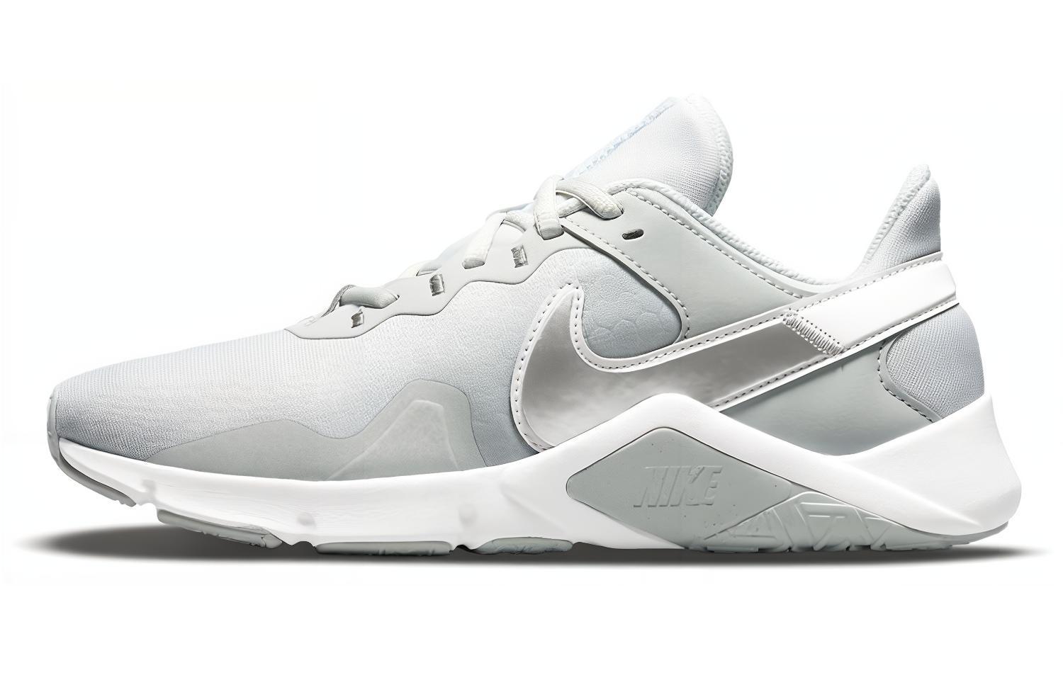Женские кроссовки Nike Nike Legend Essential 2 (серые / серебристые)