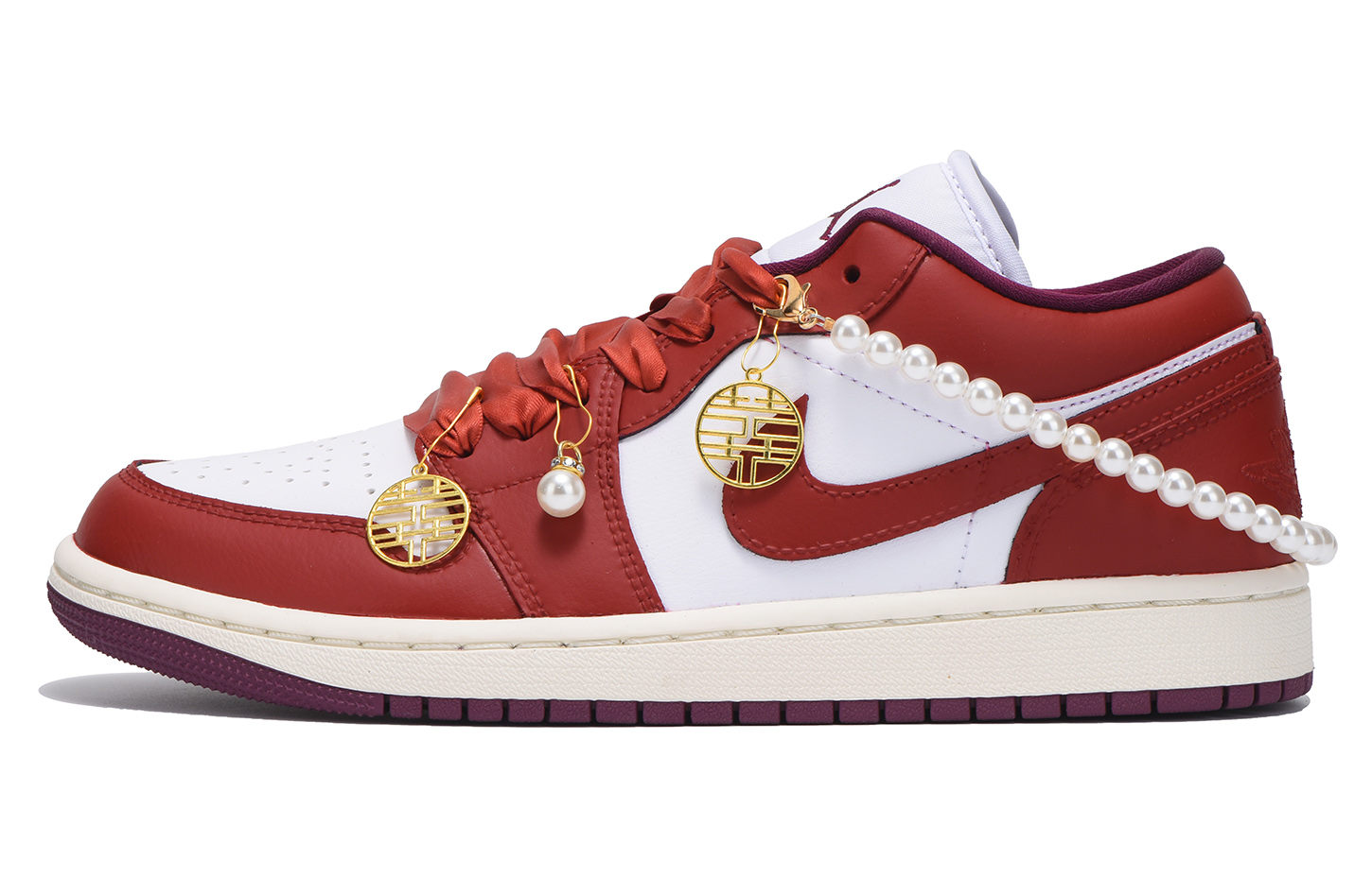 Jordan Air Jordan 1 Slip Resistant Coverage Low top Vintage Basketball Shoes Women’s True Red