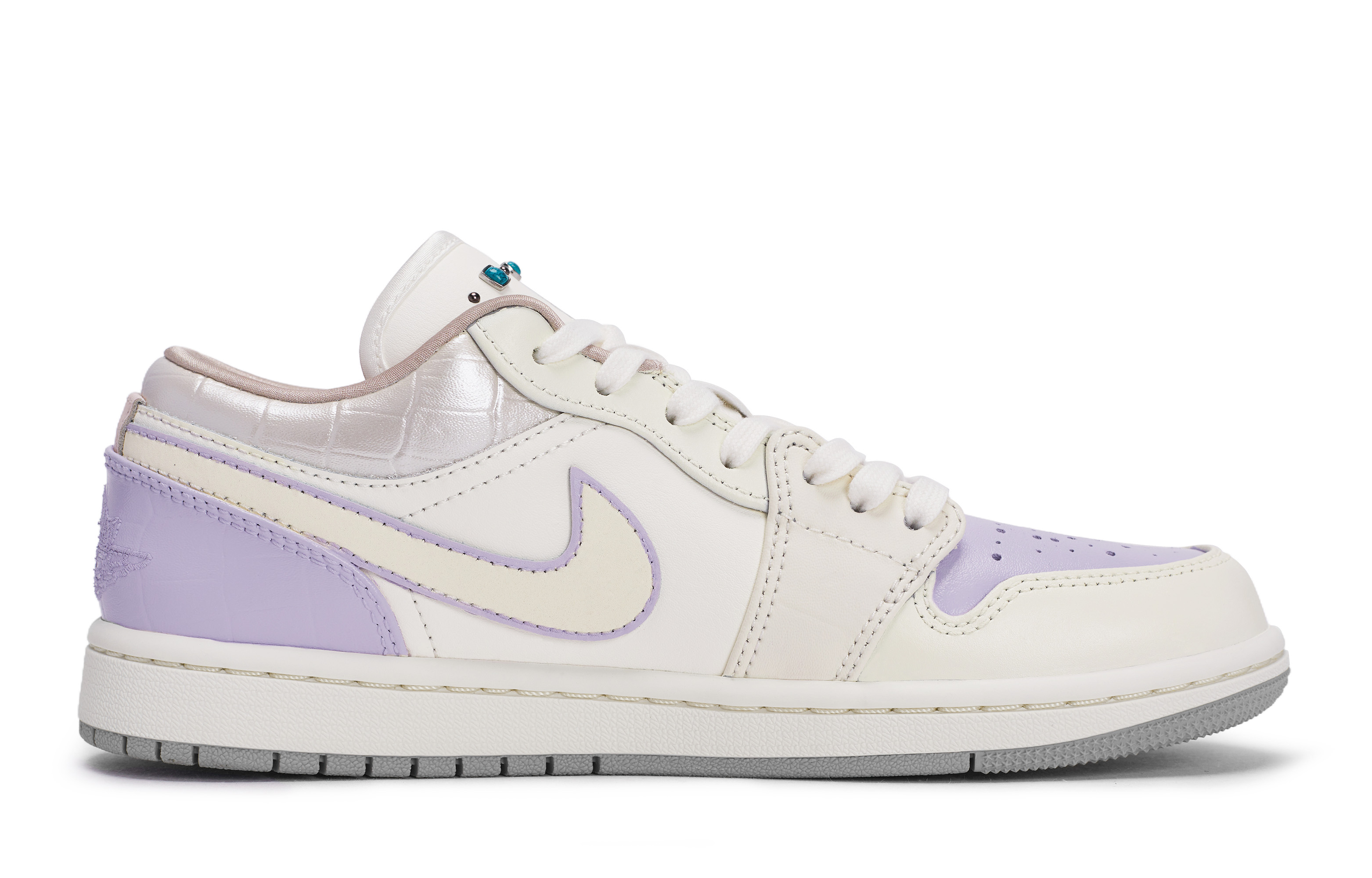 Jordan Air Jordan 1 Vintage Basketball Shoes Unisex Low Top Beige/White/Silver/Purple