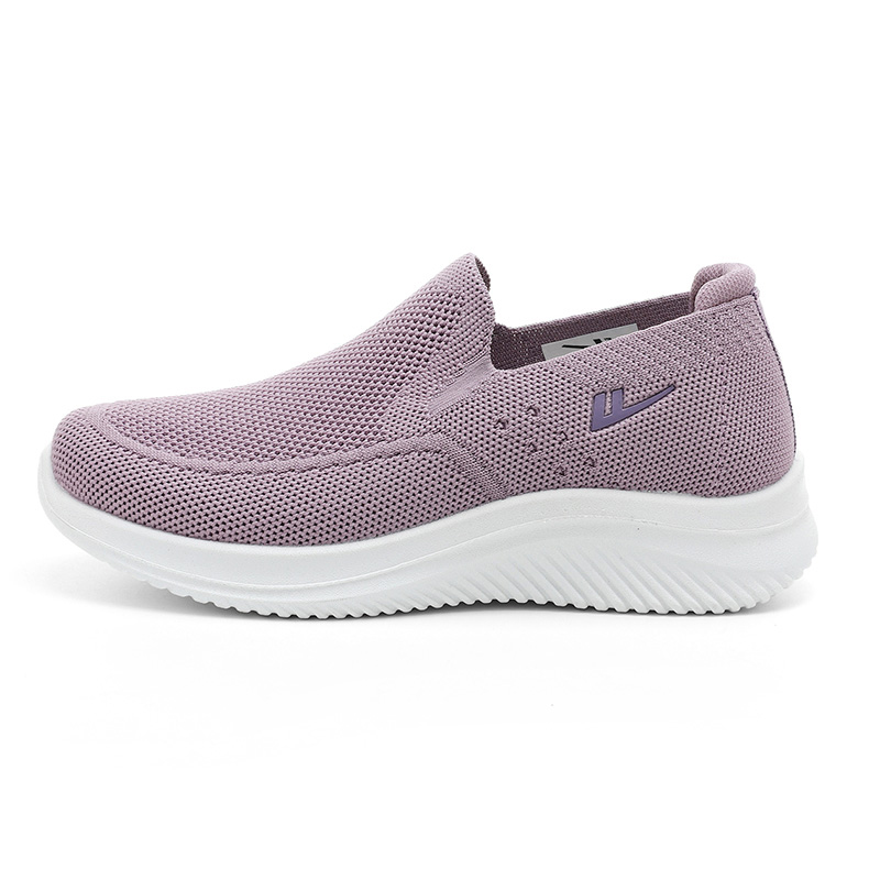 Warrior Breathable And Slip Resistant Low top Casual Shoes