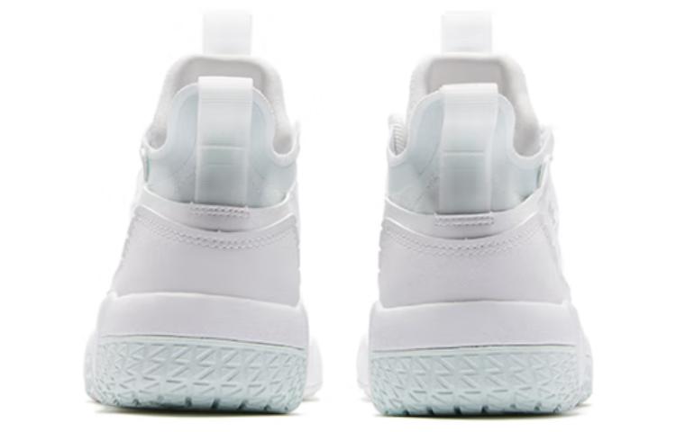 QIAODAN Comfortable Breathable, Slip Resistant, And Abrasion Resistant Low top Basketball Shoes Women’s White Green