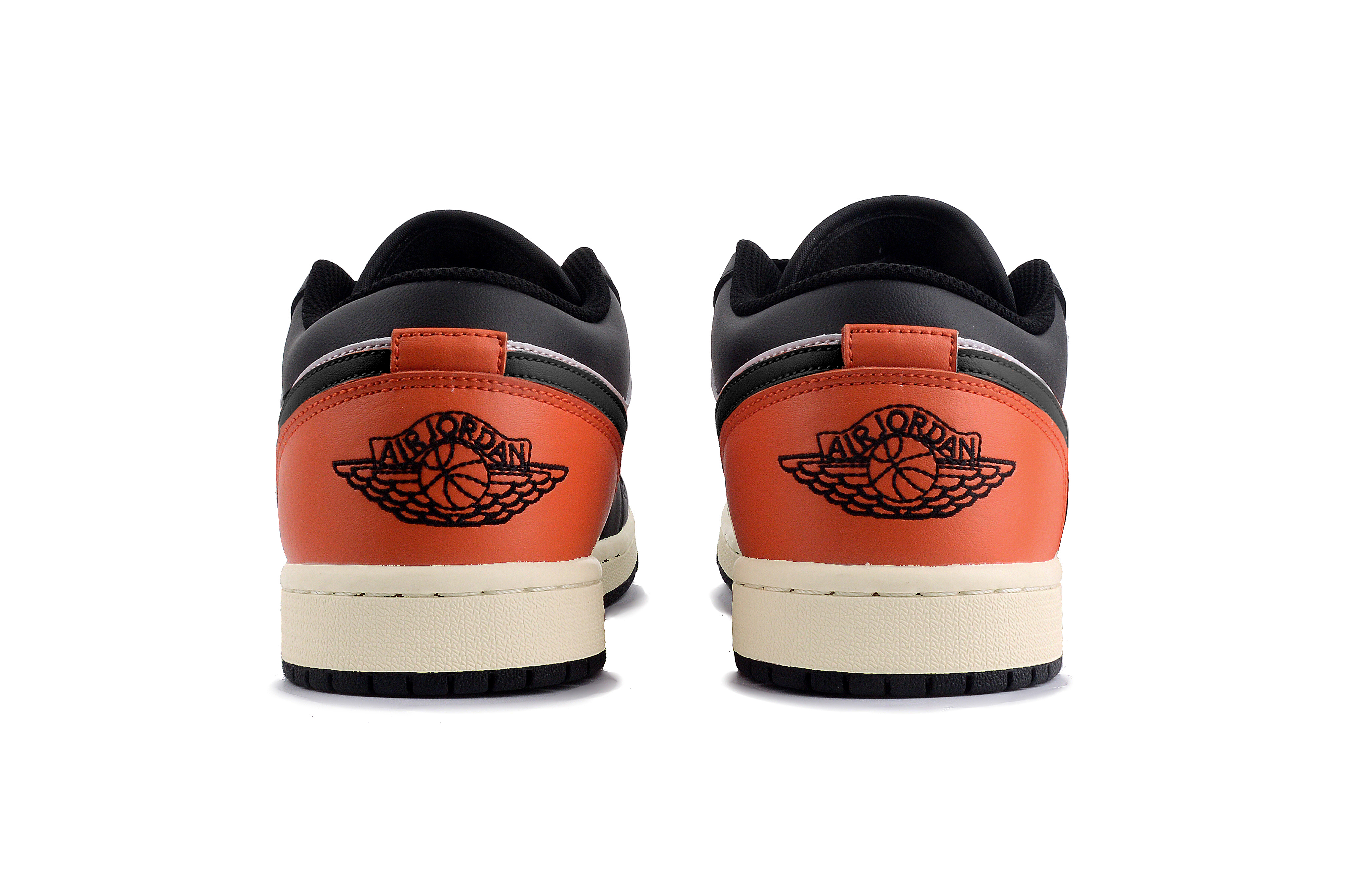Jordan Air Jordan 1 Shattered Leather Low top Vintage Basketball Shoes Unisex Black White