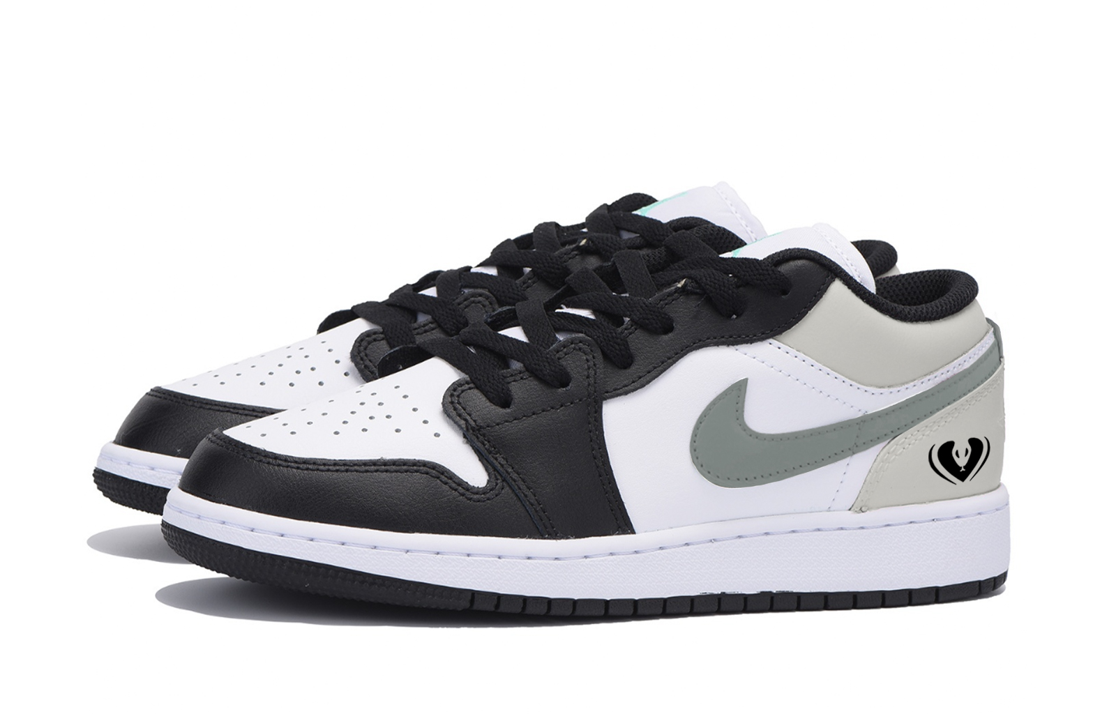 Jordan Air Jordan 1 Puppy Fragment, Special Shoe Box, Year Of The Snake Low top Vintage Basketball Shoes Men’s Black