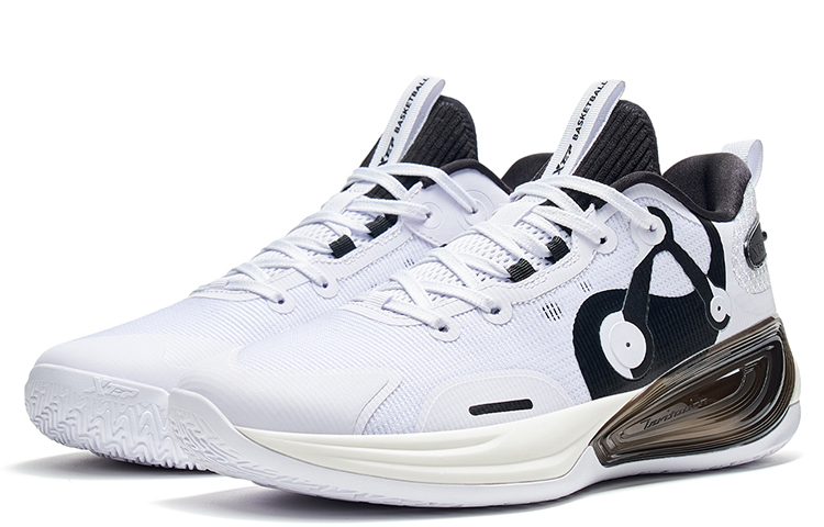 XTEP Slip Resistant Abrasion Resistant Low top Basketball Shoes Men’s White Black