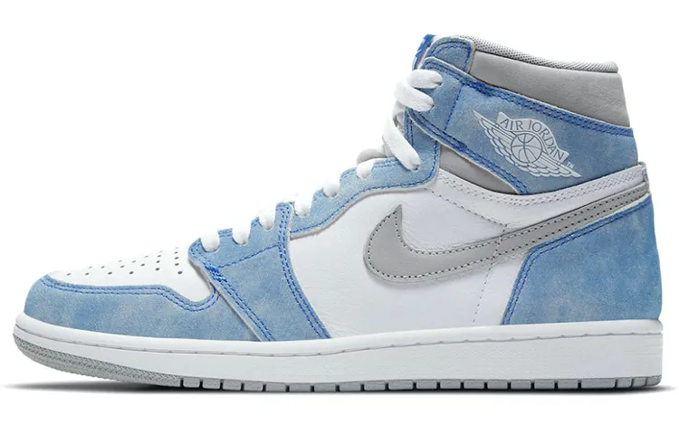Air Jordan 1 Retro High Og 'Hyper Royal Light Smoke Grey'
