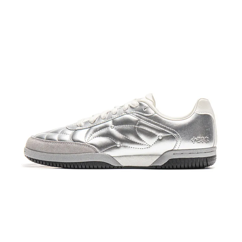 Li Ning Cushioning Slip Resistant Abrasion Resistant Low top Table Tennis Shoes Unisex Silver