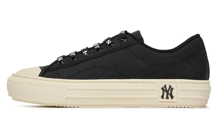 MLB Playball Slip Resistant Abrasion Resistant Low top Canvas Shoes Unisex Black Beige