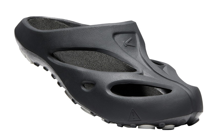 Keen Shanti logo-embossed slippers