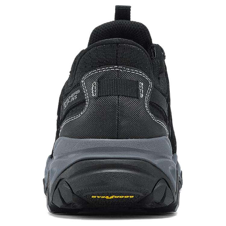 Skechers OUTDOOR Low top Mountaineering Shoes Men’s Charcoal Gray