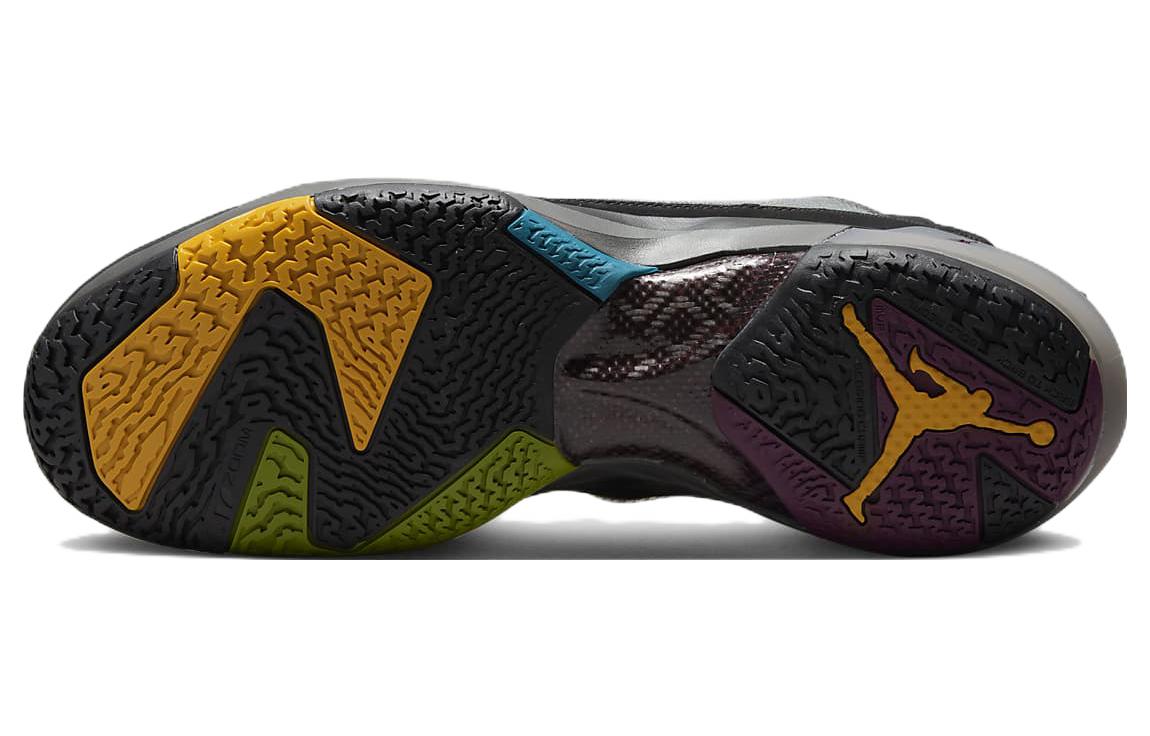 Мужские кроссовки Jordan Jordan Air Jordan 37 PF (черные) — фото 5
