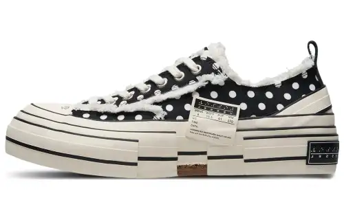 VESSEL G.O.P. LOWS POLKA DOTS Slip Resistant Abrasion Resistant Low top Canvas Shoes Unisex Black White