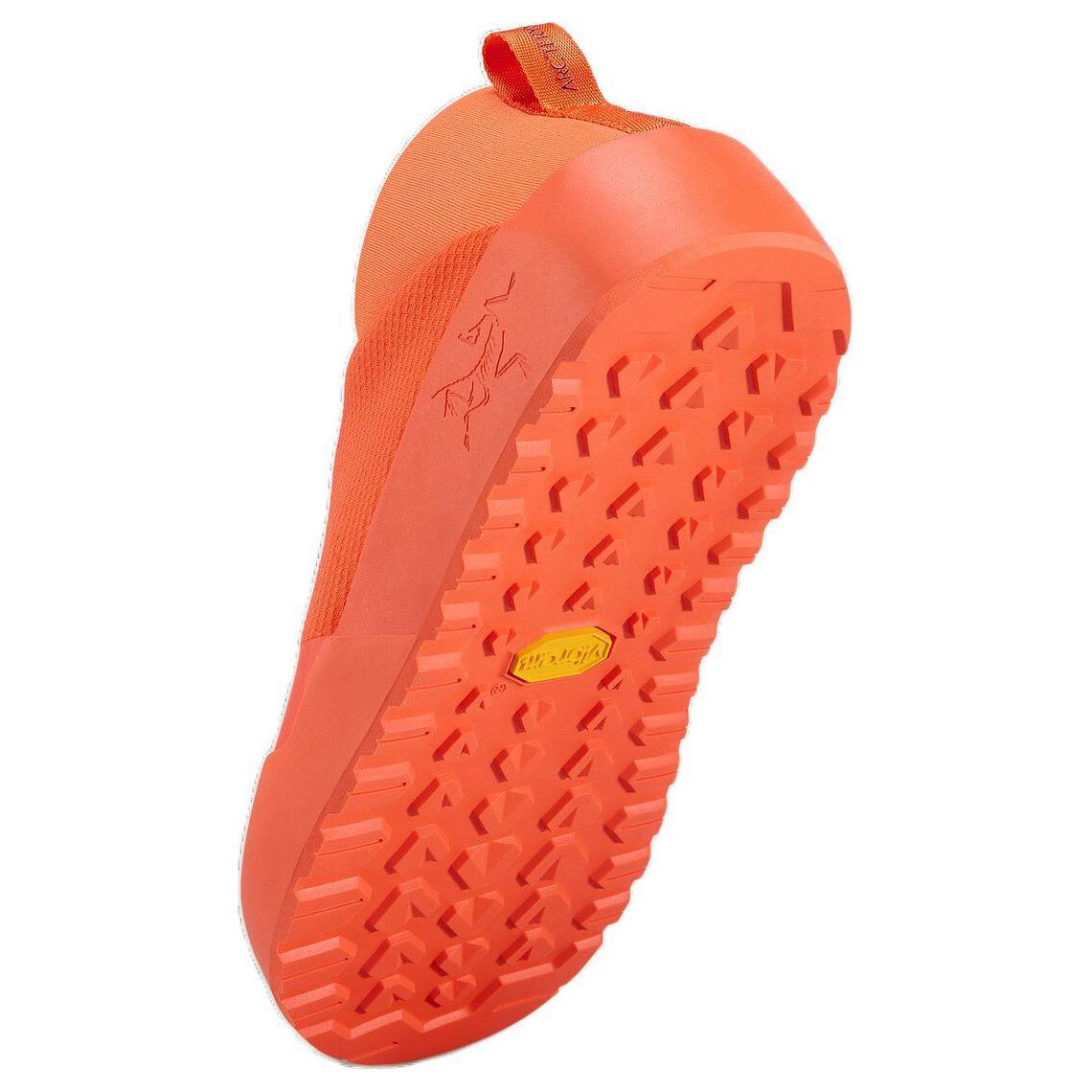 Arc’teryx KRAGG Slip Resistant Abrasion Resistant Low top Outdoor Shoes Women’s Orange