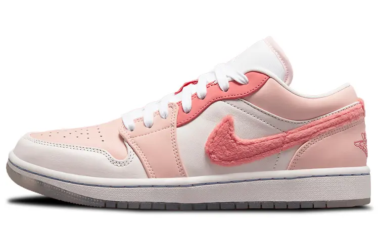 Air Jordan 1 Low Se 'Mighty Swooshers' Women's