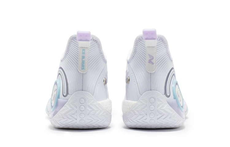 361° AG4 Aaron Gordon 4, Ice Blade Low top Performance Basketball Shoes Men’s White Blue