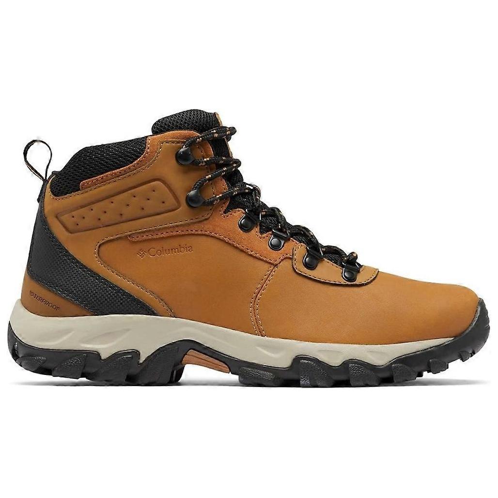 Columbia Hiking Slip Resistant Abrasion Resistant Mid top Hiking Shoes Men’s Khaki