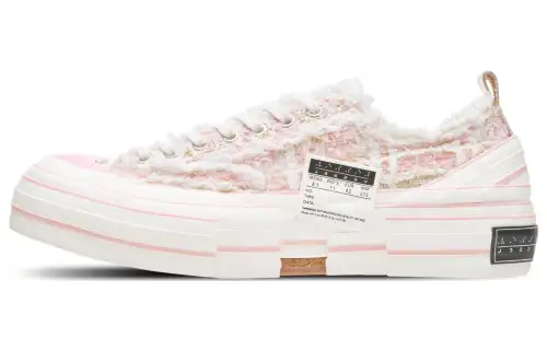 VESSEL Low top Canvas Shoes Unisex White Pink