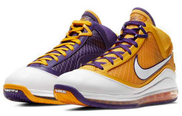 Кроссовки Nike Nike Lebron 7 media day (фиолетово-желтые)