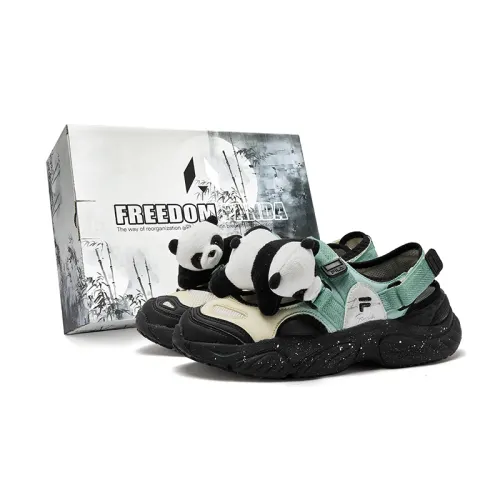 FILA FUSION Conch Freedom Panda, Box, Pangda Beach Sandals Women's Black White Cyan