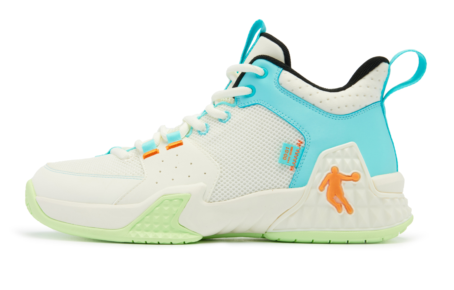 QIAODAN Killing Move 1.0 Basketball Shoes Men’s Low Top Ivory Lake Blue