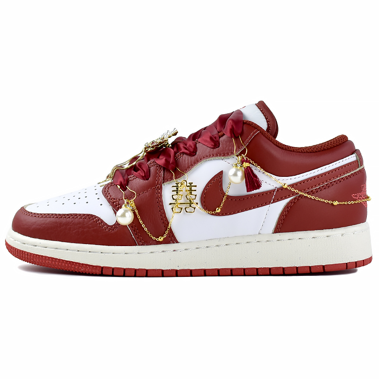Jordan Air Jordan 1 Slip Resistant Abrasion Resistant Low top Vintage Basketball Shoes Women’s Red White