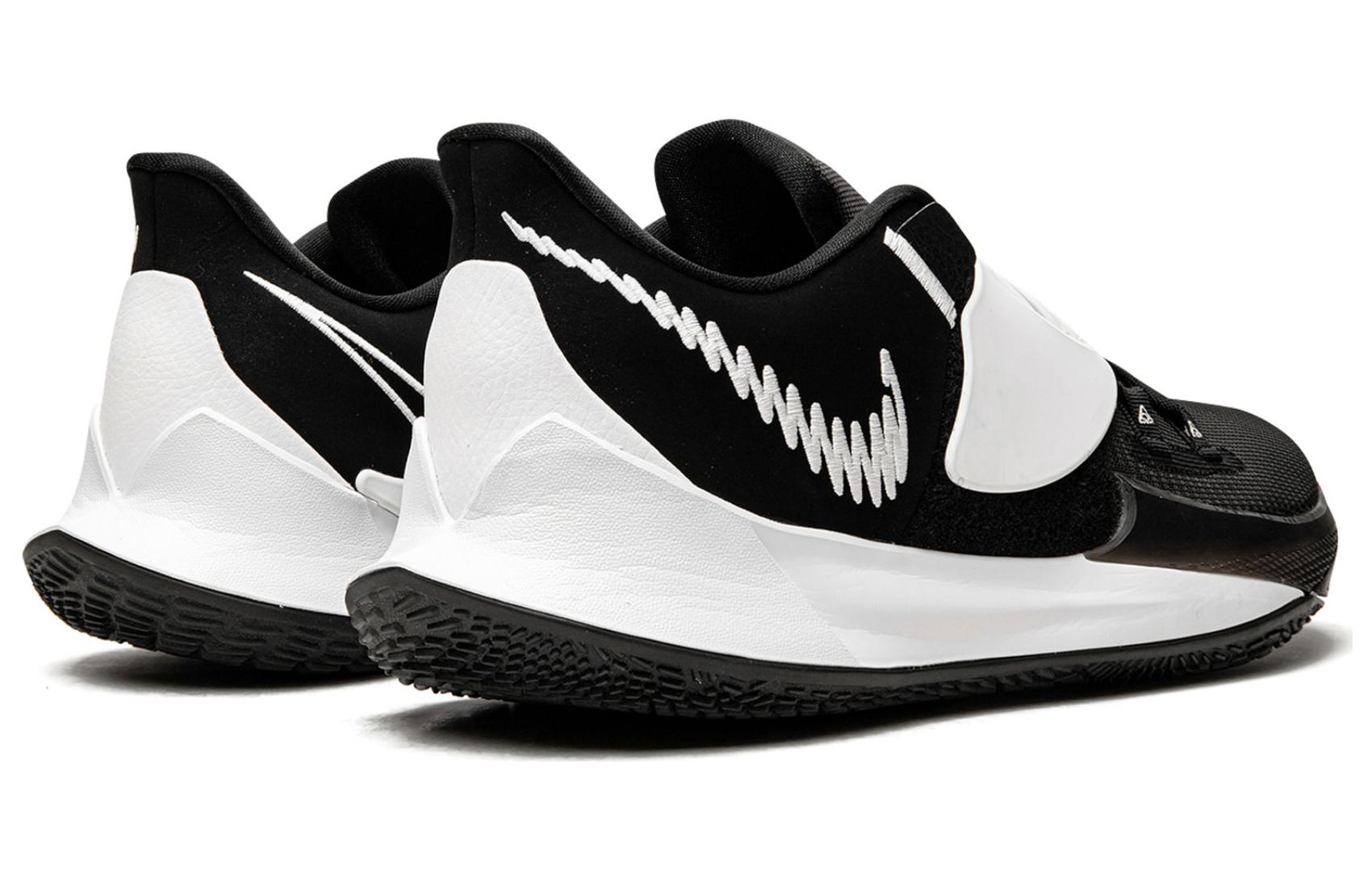 Мужские кроссовки Nike Kyrie 3 Low TB 3 (черно-белый) — Чёрный / белый — фото 4