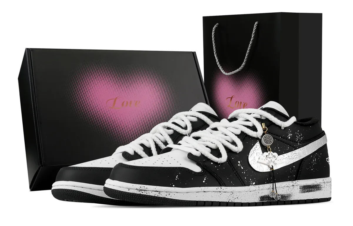 Jordan Air Jordan 1 Starry Sky Sparkling Heart Box Low top Vintage Basketball Shoes Unisex Black White