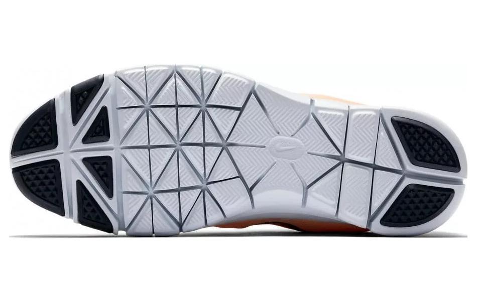 Женские кроссовки Nike Flex Essential (бежевые) — фото 6