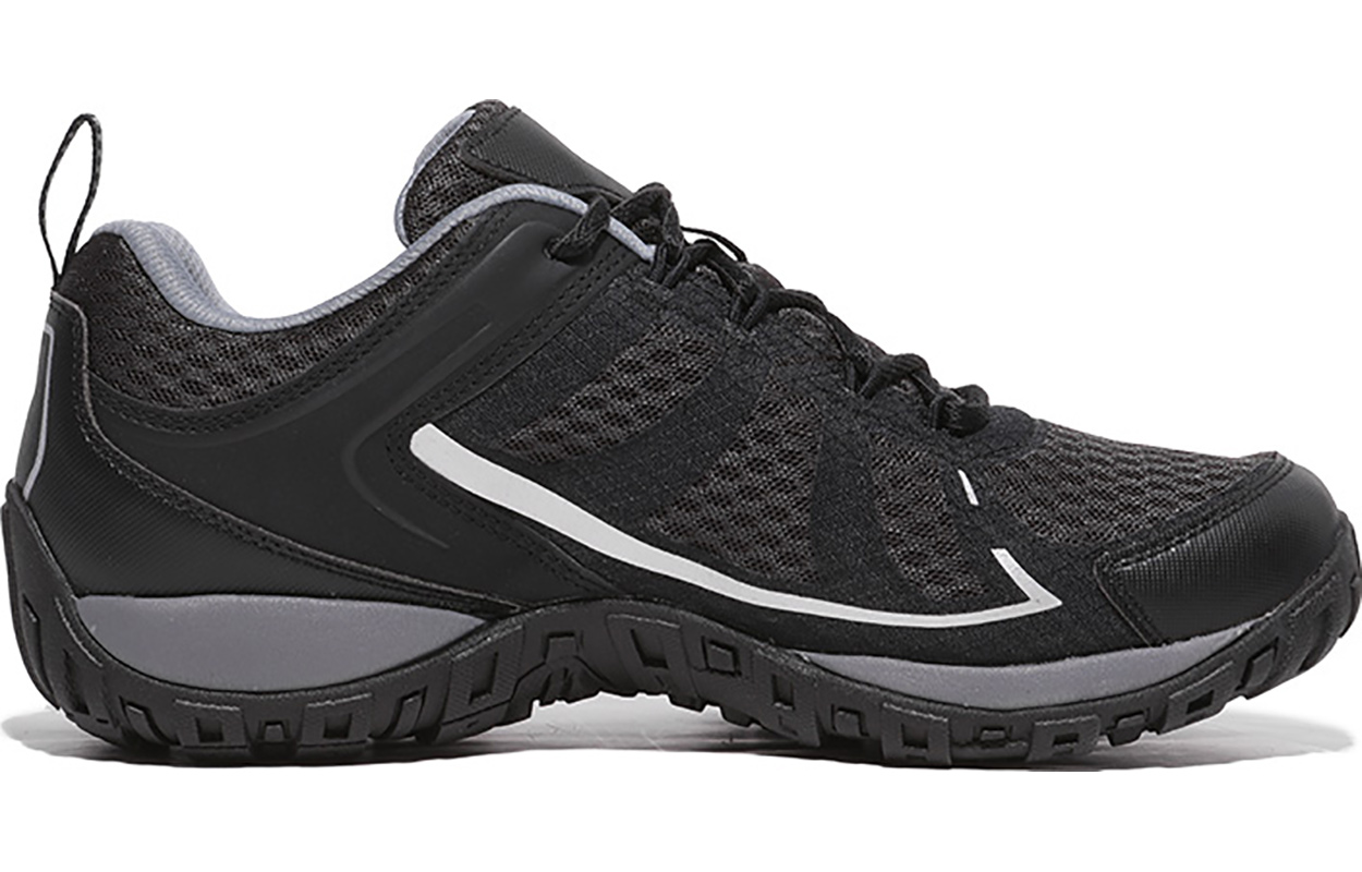 Columbia Mountaineering & Hiking Shoes Men's Low Top Black
