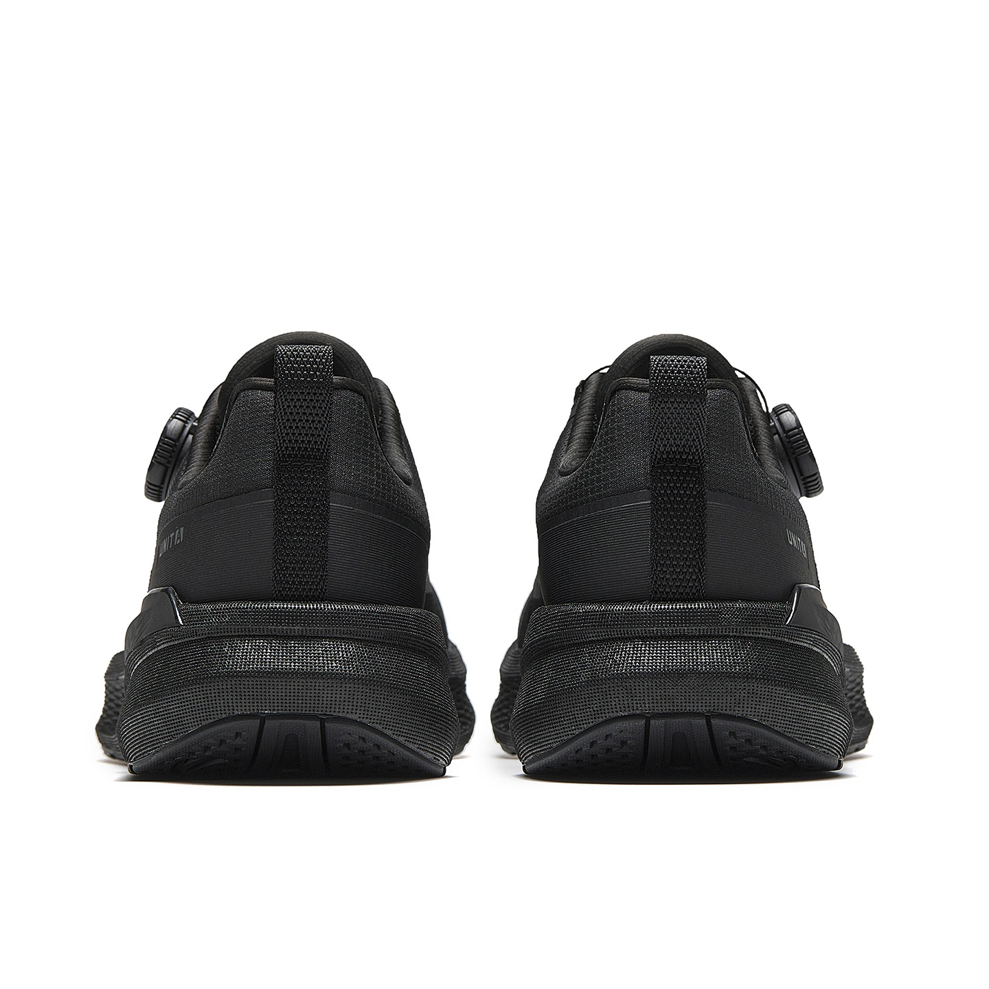 Anta Mesh Fabrics Knob Buckle Fabric Low top Men’s Training Athletic Shoes Men’s Basic Black