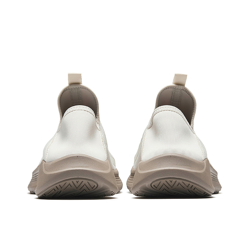 CHAOJIANTA Slip Resistant Lightweight Non slip Lightweight Low top Slip on Training Shoes Men’s Beige Brown