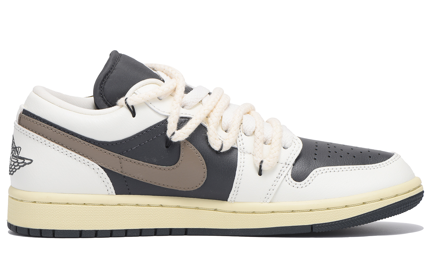 Jordan Air Jordan 1 Slip Resistant Abrasion Resistant Low top Vintage Basketball Shoes Women’s White Black Brown