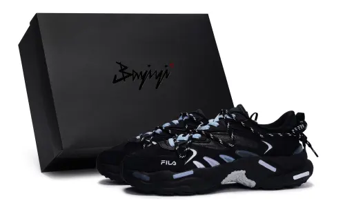 FILA Fern 2 Blackberry Jam, Special Shoe Box Low top Chunky Sneakers Women's Black Blue