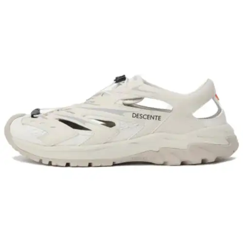DESCENTE Urban T450 Slip Resistant River Trekking Shoes Unisex White