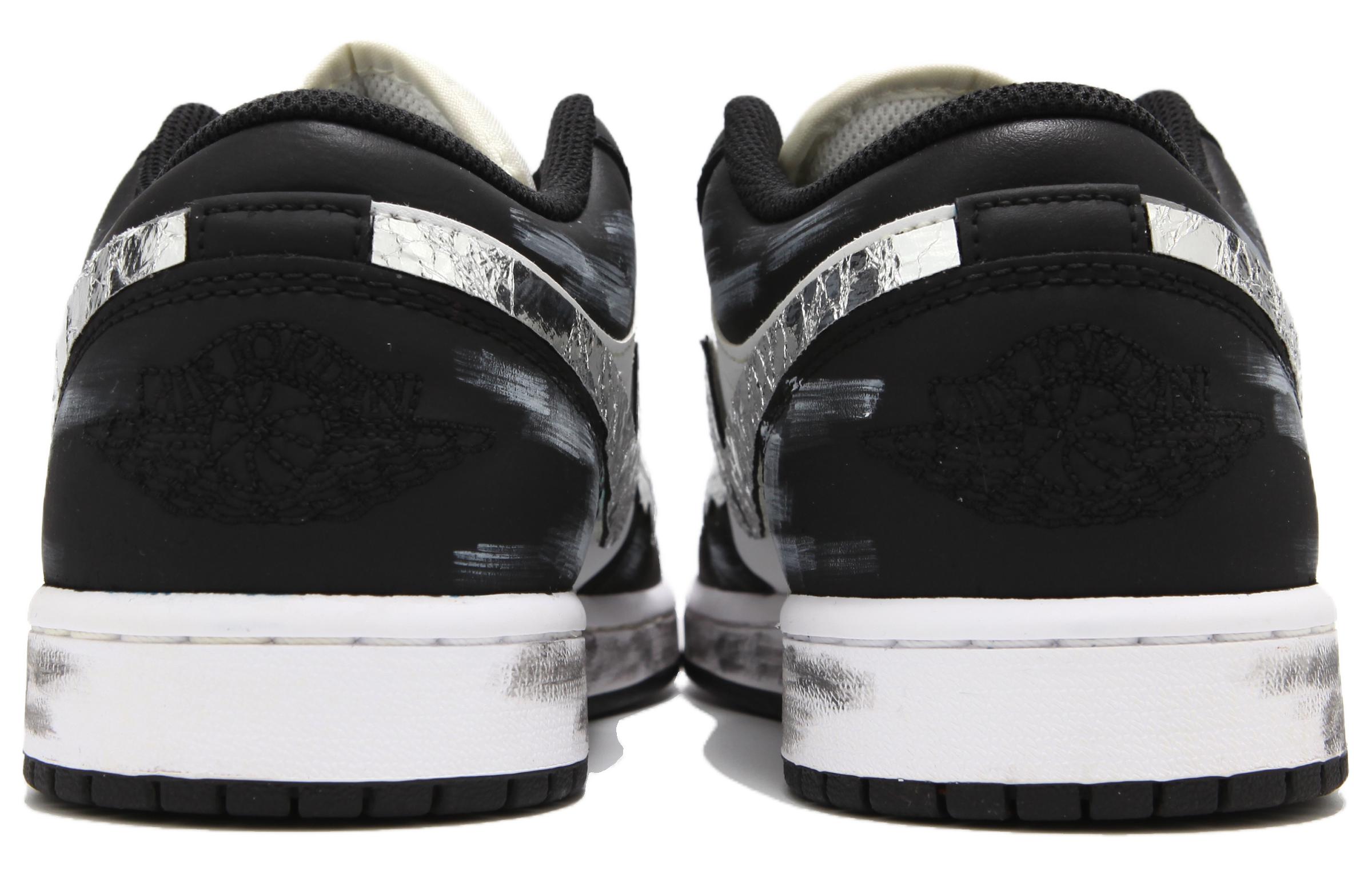 Jordan Air Jordan 1 Slip Resistant Abrasion Resistant Low top Vintage Basketball Shoes Women’s Black