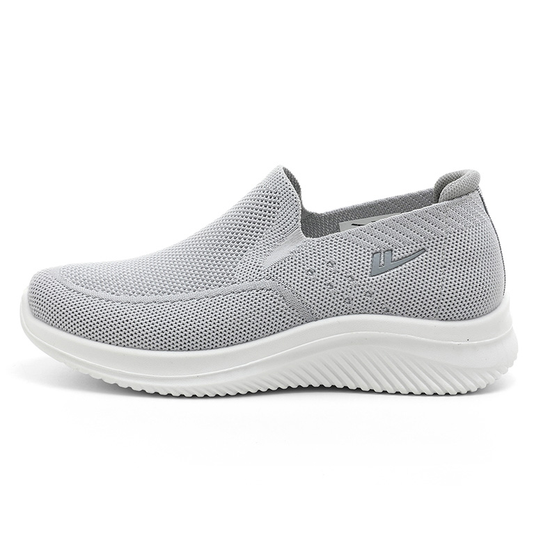 Warrior Breathable And Slip Resistant Low top Casual Shoes