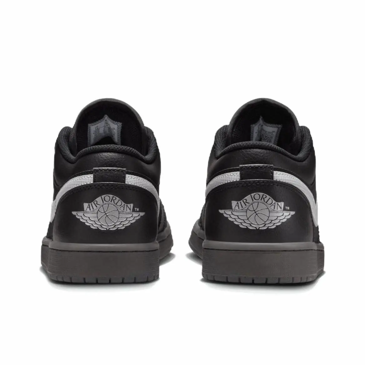 Jordan Air Jordan 1 Slip Resistant, Abrasion Resistant, Breathable Low top Basketball Shoes Unisex Black