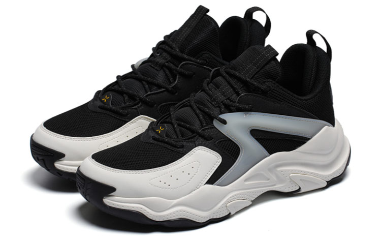 XTEP Comfortable Cushioning Breathable Low top Vintage Basketball Shoes Men’s Black White
