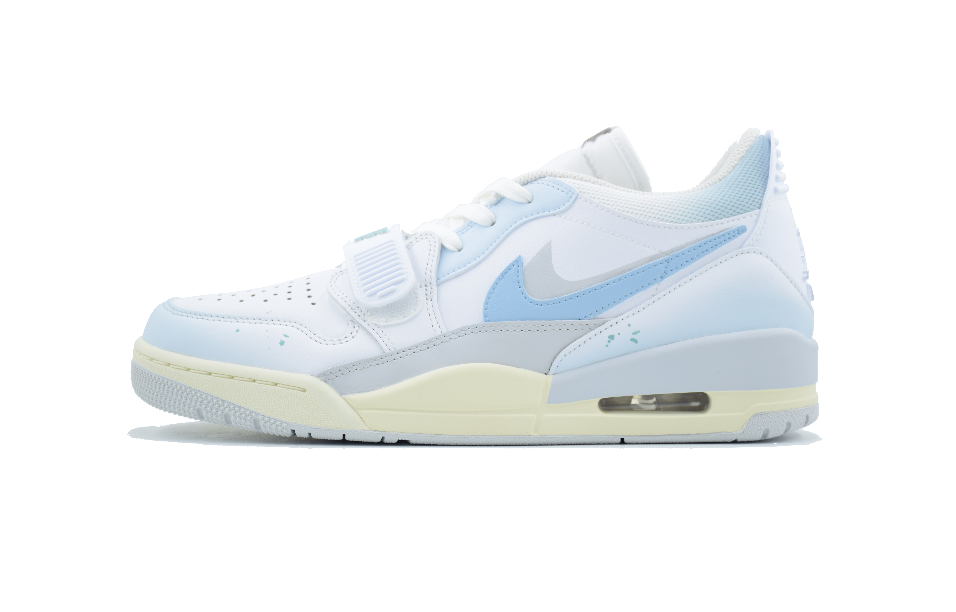Jordan Legacy 312 White Moonlight Low top Vintage Basketball Shoes Men’s White Blue