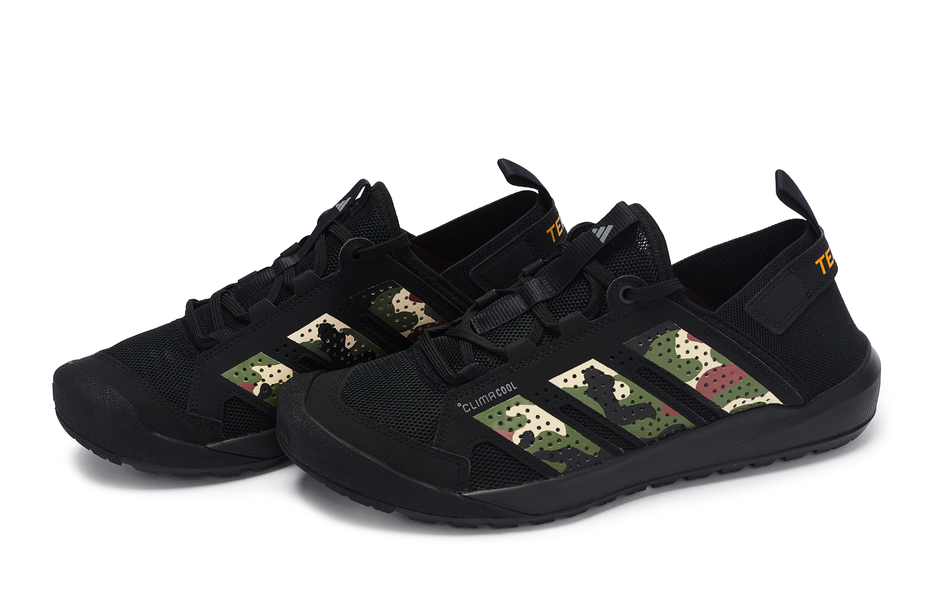 Adidas DAROGA 25 Mountaineering & Hiking Shoes Unisex Low Top Black/Brown/Green