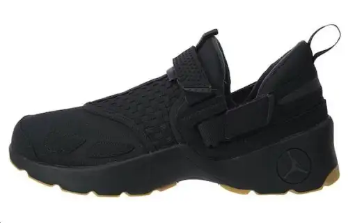 Jordan Trunner Lx Black/Anthracite Gum Yellow