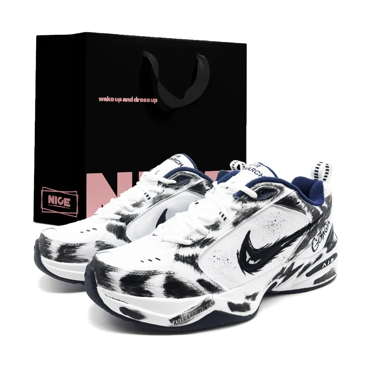 Nike Air Monarch 4 Low top Chunky Sneakers Men's White Black