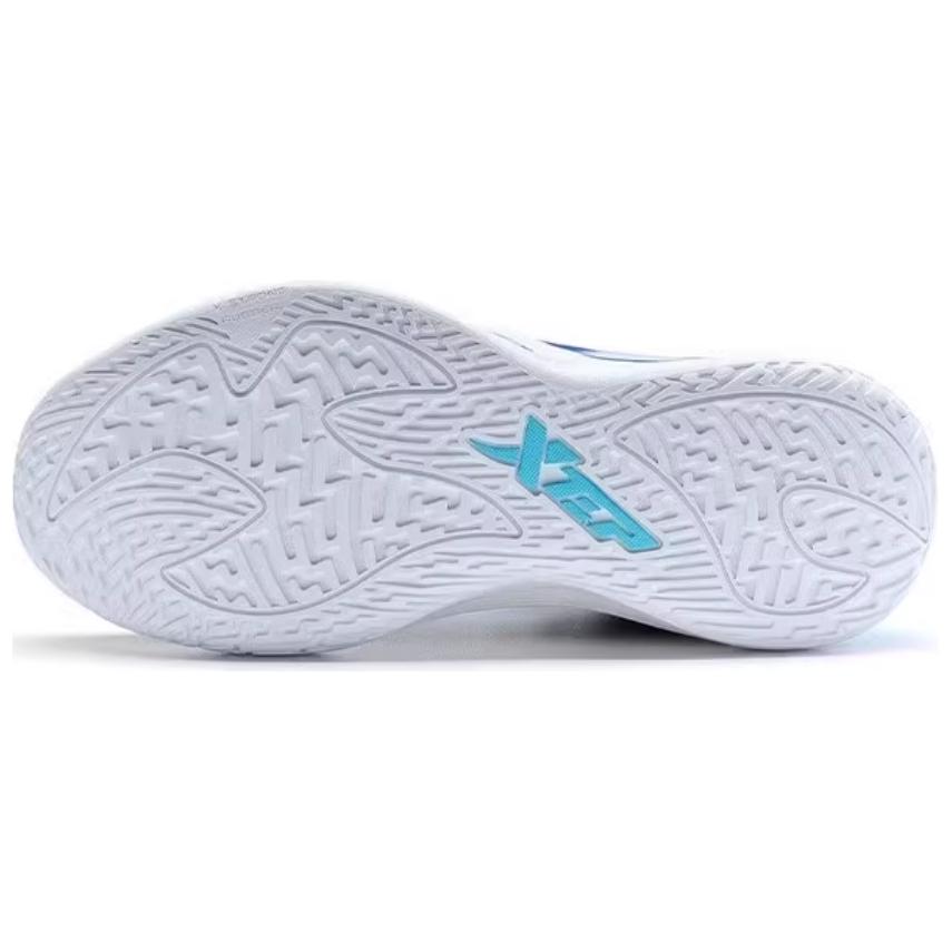 XTEP Cushioning, Wear Resistant Low top Basketball Shoes Men’s Black Blue