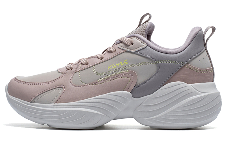 XTEP Training Shoes Women’s Low Top Beige/Pink