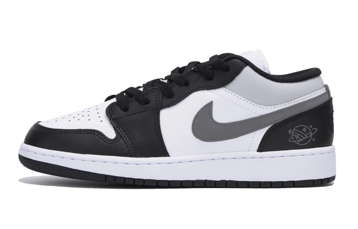 Jordan Air Jordan 1 Abrasion Resistant Low top Vintage Basketball Shoes Men's Black White Gray