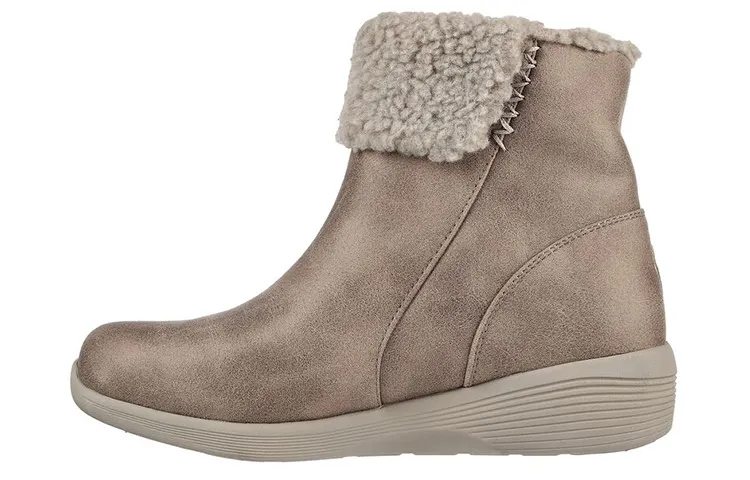 Skechers Arya Thermal Abrasion Resistant Short Snow Boots Women's Light Khaki