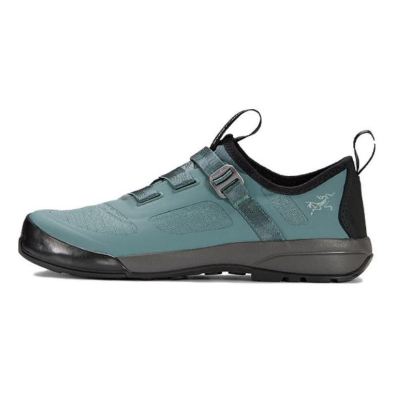 Arc'teryx Arakys Approach Slip Resistant Low top Outdoor Shoes Women's Gray Green