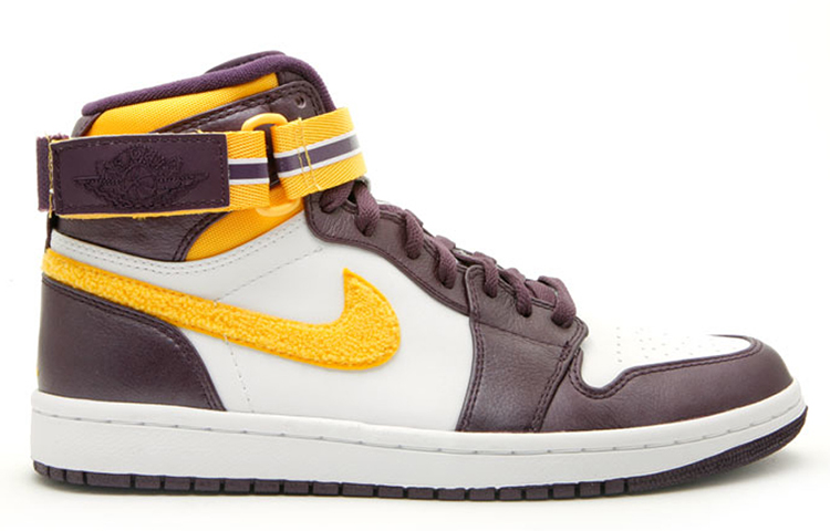 Мужские кроссовки Jordan Air Jordan 1 Varsity Maize (бело-фиолетовые) — фото 2